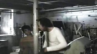 دختر داستان سکسی با زن برادر زنم پایه دار انجی بسته چشم خود را هنگامی که او پاک او سر و دست شکسن - 2022-03-07 02:41:56