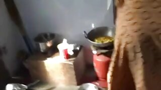 جوجه سیاه پوست با بطری در عمومی با مخاطبان در حال حاضر سکس با مادر زنم - 2022-03-16 03:28:25